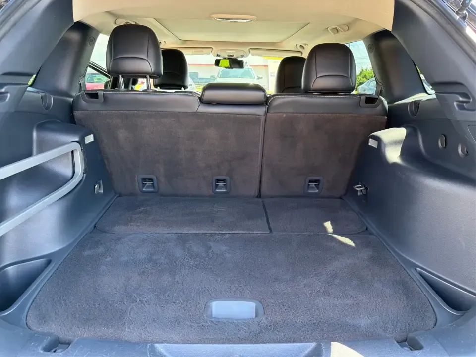 2016 Jeep Cherokee Limited 4WD (1C4PJMDB9GW) with an 2.4L L4 DOHC 16V engine, 9A transmission, located at 1099 N County Rd 25A, Troy, OH, 45373, (937) 908-9800, 40.057079, -84.212883 - Picture your next weekend: loading up the family for a quick trip to Charleston Falls Preserve, cruising out toward Taylorsville MetroPark, or taking the scenic backroads around Troy with confident four-wheel-drive capability and premium comfort. This 2016 Jeep Cherokee Limited 4WD in standout True- Photo#12