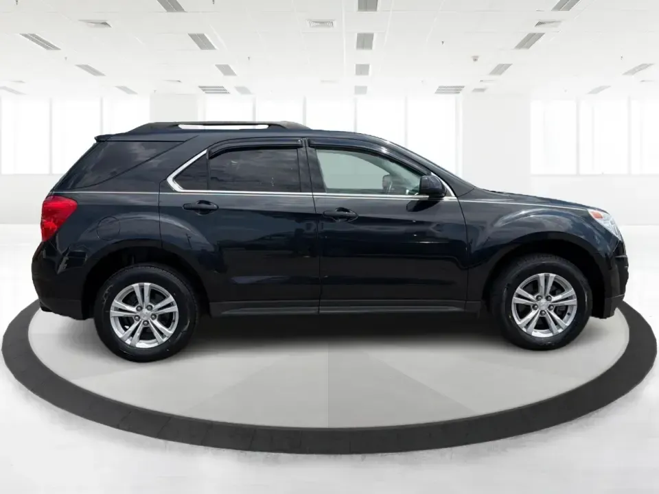 2013 Chevrolet Equinox 1LT (2GNFLEE3XD6) with an 3.6L V6 DOHC 24V engine, 6-Speed Automatic transmission, located at 1230 East Main St, Xenia, OH, 45385, (937) 908-9800, 39.688026, -83.910172 - Weekend getaways to John Bryan State Park, daily commutes down US35, or hauling sports gear across Greene County-this 2013 Chevrolet Equinox 1LT is the kind of SUV that fits real life in Xenia. With confident 4WD/AWD capability, a strong 3.6L V6 DOHC 24V engine, and a practical cabin, it's a smart p - Photo#1
