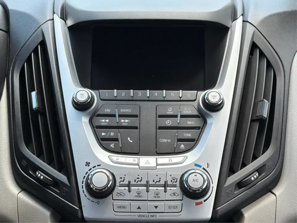 2013 Chevrolet Equinox 1LT (2GNFLEE3XD6) with an 3.6L V6 DOHC 24V engine, 6-Speed Automatic transmission, located at 1230 East Main St, Xenia, OH, 45385, (937) 908-9800, 39.688026, -83.910172 - Weekend getaways to John Bryan State Park, daily commutes down US35, or hauling sports gear across Greene County-this 2013 Chevrolet Equinox 1LT is the kind of SUV that fits real life in Xenia. With confident 4WD/AWD capability, a strong 3.6L V6 DOHC 24V engine, and a practical cabin, it's a smart p - Photo#13
