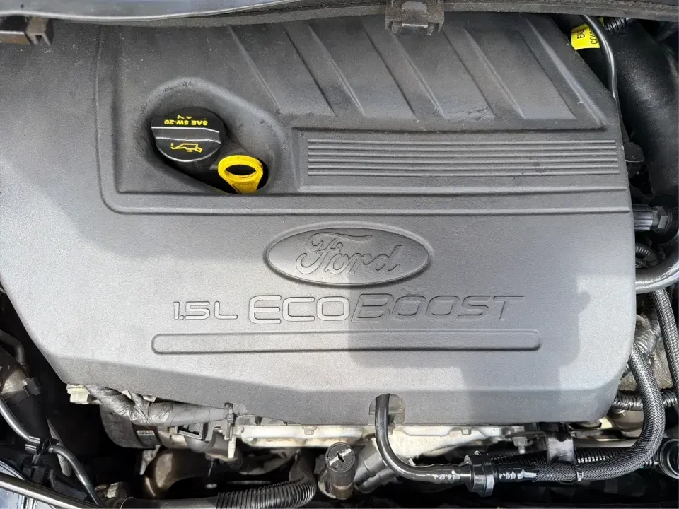 2017 Ford Escape SE (1FMCU0GD1HU) with an 1.5L L4 DOHC 16V engine, 6A transmission, located at 880 E. National Road, Vandalia, OH, 45377, (937) 908-9800, 39.891918, -84.183594 - Need a compact SUV that can handle the weekday commute on I75, school drop-offs around Troy, and spontaneous weekend getaways to Charleston Falls Preserve or a quick stroll through the Troy Strawberry Festival? This 2017 Ford Escape SE in Shadow Black is a practical, easy-to-live-with choice for bus - Photo#11