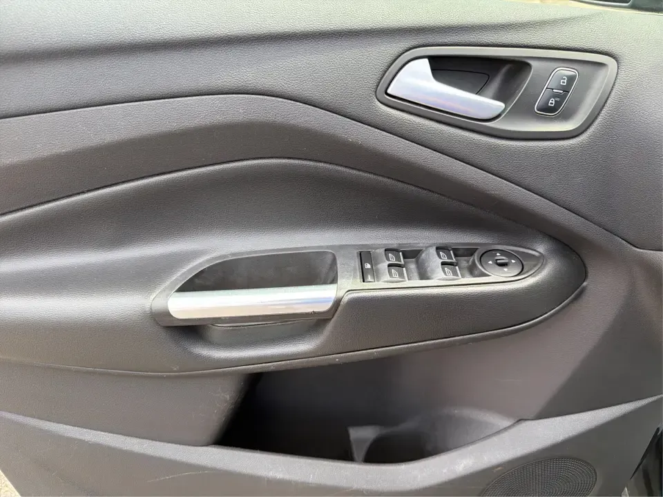 2017 Ford Escape SE (1FMCU0GD1HU) with an 1.5L L4 DOHC 16V engine, 6A transmission, located at 880 E. National Road, Vandalia, OH, 45377, (937) 908-9800, 39.891918, -84.183594 - Need a compact SUV that can handle the weekday commute on I75, school drop-offs around Troy, and spontaneous weekend getaways to Charleston Falls Preserve or a quick stroll through the Troy Strawberry Festival? This 2017 Ford Escape SE in Shadow Black is a practical, easy-to-live-with choice for bus - Photo#19