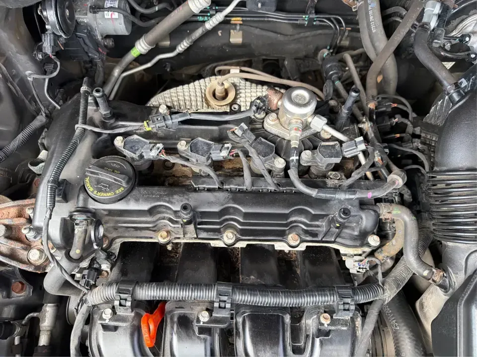 2014 Hyundai Santa Fe 2.4L (5XYZUDLB0EG) with an Theta II 2.4L I-4 gasoline direct injection engine, 6-Speed Automatic transmission, located at 4508 South Dixie Dr, Moraine, OH, 45439, (937) 908-9800, 39.689976, -84.218452 - Weekend road trips to Carillon Historical Park, snowy school-drop mornings, and everyday commuting down I75 or South Dixie Drive feel a lot easier when you've got a roomy SUV with confident traction and family-friendly comfort. This **2014 Hyundai Santa Fe 2.4L** in eye-catching **Cabo Bronze** is b - Photo#11
