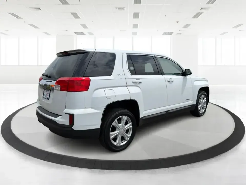 2017 GMC Terrain SLE-1 (2GKALMEK8H6) with an ECOTEC 2.4L I-4 gasoline direct injection engine, 6A transmission, located at 1230 East Main St, Xenia, OH, 45385, (937) 908-9800, 39.688026, -83.910172 - If your week includes school drop-offs, a long commute down US-35, and the occasional weekend escape to John Bryan State Park or Yellow Springs, this 2017 GMC Terrain SLE-1 is the kind of SUV that fits real life-roomy, comfortable, and ready for errands, road trips, and everything in between. Finish - Photo#2