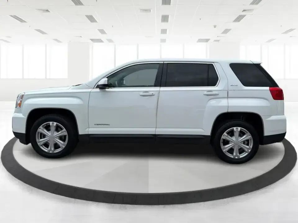 2017 GMC Terrain SLE-1 (2GKALMEK8H6) with an ECOTEC 2.4L I-4 gasoline direct injection engine, 6A transmission, located at 1230 East Main St, Xenia, OH, 45385, (937) 908-9800, 39.688026, -83.910172 - If your week includes school drop-offs, a long commute down US-35, and the occasional weekend escape to John Bryan State Park or Yellow Springs, this 2017 GMC Terrain SLE-1 is the kind of SUV that fits real life-roomy, comfortable, and ready for errands, road trips, and everything in between. Finish - Photo#5