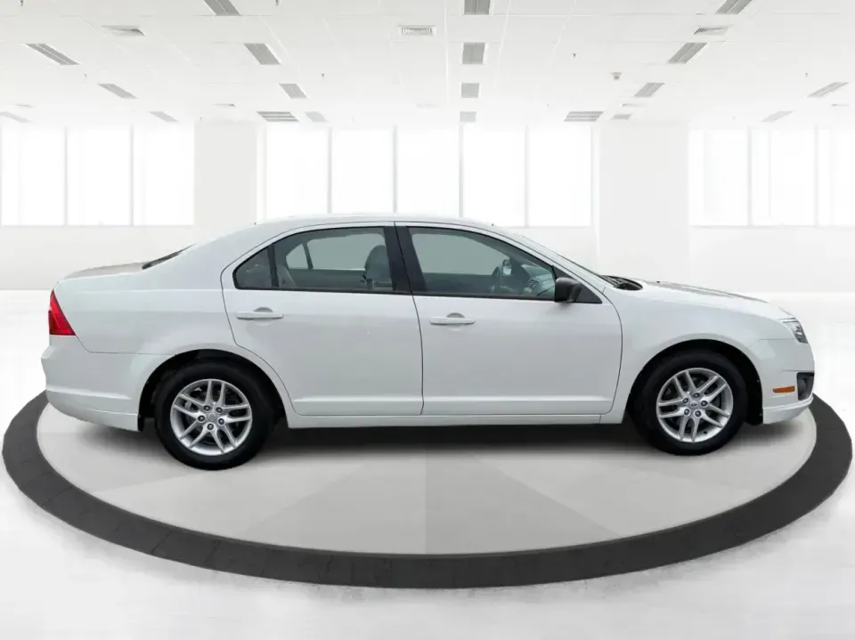 2012 Ford Fusion S (3FAHP0GA0CR) with an 2.5L I-4 DOHC engine, located at 1099 N County Rd 25A, Troy, OH, 45373, (937) 908-9800, 40.057079, -84.212883 - Need a reliable commuter that still feels comfortable for weekend errands, school drop-offs, and those quick road trips up I75? This 2012 Ford Fusion S is a smart, budget-friendly sedan for life in and around Troy-easy to park downtown, smooth on longer drives toward Dayton, and practical for everyd - Photo#1