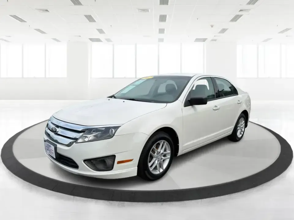 2012 Ford Fusion S (3FAHP0GA0CR) with an 2.5L I-4 DOHC engine, located at 1099 N County Rd 25A, Troy, OH, 45373, (937) 908-9800, 40.057079, -84.212883 - Need a reliable commuter that still feels comfortable for weekend errands, school drop-offs, and those quick road trips up I75? This 2012 Ford Fusion S is a smart, budget-friendly sedan for life in and around Troy-easy to park downtown, smooth on longer drives toward Dayton, and practical for everyd - Photo#8
