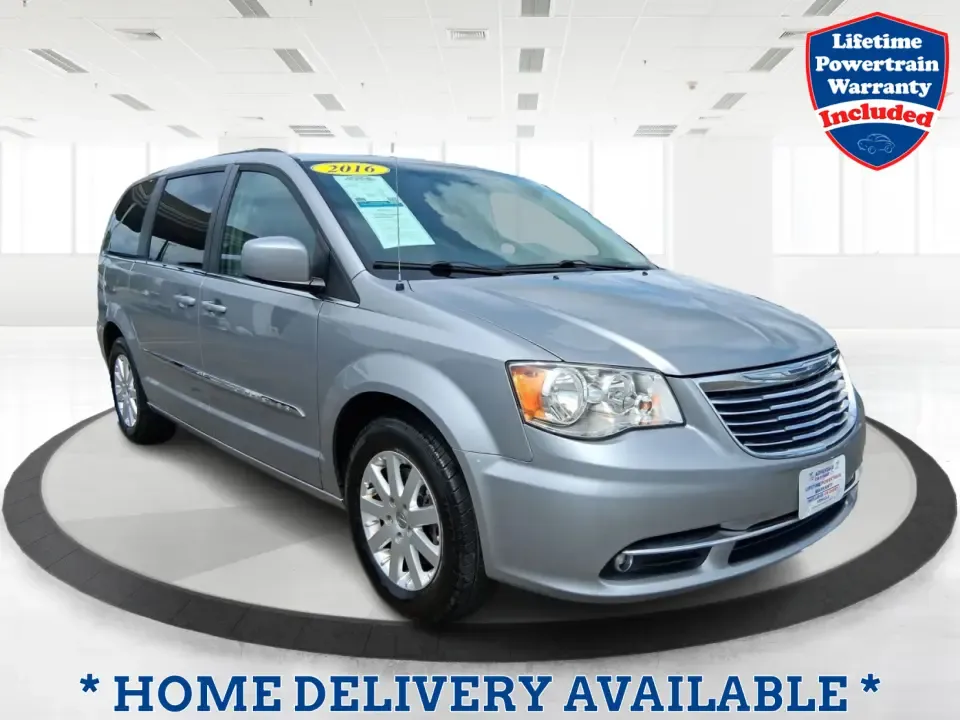 photo of 2016 Chrysler Town  and  Country Touring