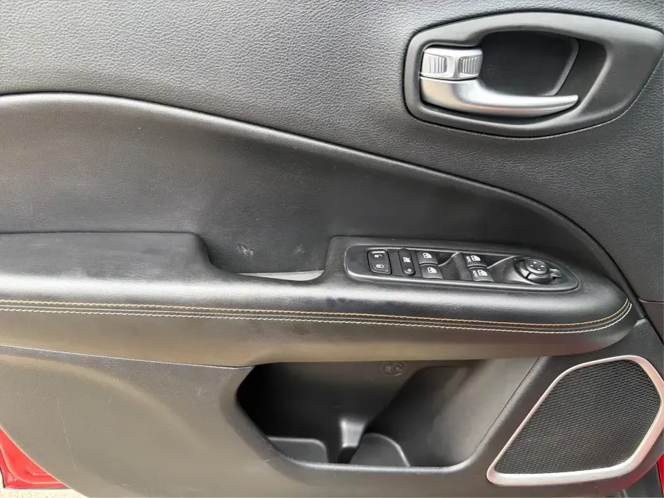 2019 Jeep Compass Latitude 4x4 (3C4NJDBB9KT) with an 2.4L L4 DOHC 16V engine, located at 1951 S Dayton Lakeview Rd., New Carlisle, OH, 45344, (937) 908-9800, 39.890999, -84.050255 - Whether you're commuting from New Carlisle to Dayton, loading up for a family weekend at George Rogers Clark Park, or chasing fall colors along OH-235 and I-70, this 2019 Jeep Compass Latitude 4x4 is built for real life-comfortable for the daily grind, confident when the weather turns, and versatile - Photo#19