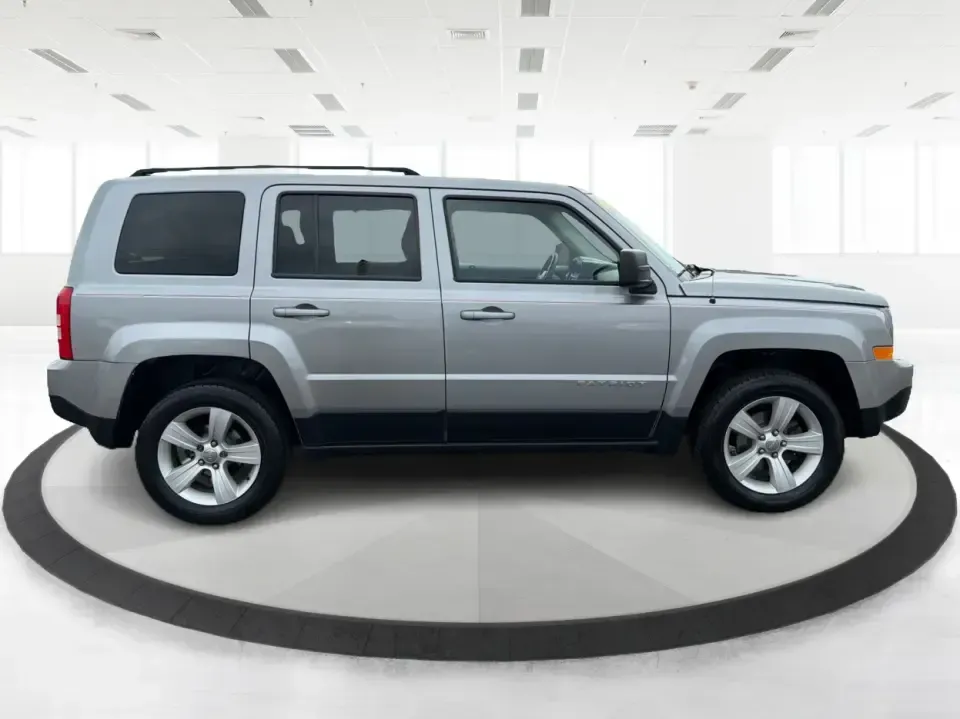 2017 Jeep Patriot Latitude 4x4 (1C4NJRFB2HD) with an 2.4L I-4 DOHC engine, located at 880 E. National Road, Vandalia, OH, 45377, (937) 908-9800, 39.891918, -84.183594 - Weekend trailheads, snowy school drop-offs, and everyday commutes around the Miami Valley all ask for the same thing: a compact SUV that's easy to live with and ready when the weather turns. This 2017 Jeep Patriot Latitude 4x4 in Billet Silver Metallic Clearcoat fits that lifestyle with Jeep capabil - Photo#1