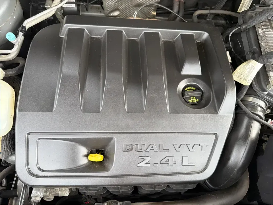 2017 Jeep Patriot Latitude 4x4 (1C4NJRFB2HD) with an 2.4L I-4 DOHC engine, located at 880 E. National Road, Vandalia, OH, 45377, (937) 908-9800, 39.891918, -84.183594 - Weekend trailheads, snowy school drop-offs, and everyday commutes around the Miami Valley all ask for the same thing: a compact SUV that's easy to live with and ready when the weather turns. This 2017 Jeep Patriot Latitude 4x4 in Billet Silver Metallic Clearcoat fits that lifestyle with Jeep capabil - Photo#11