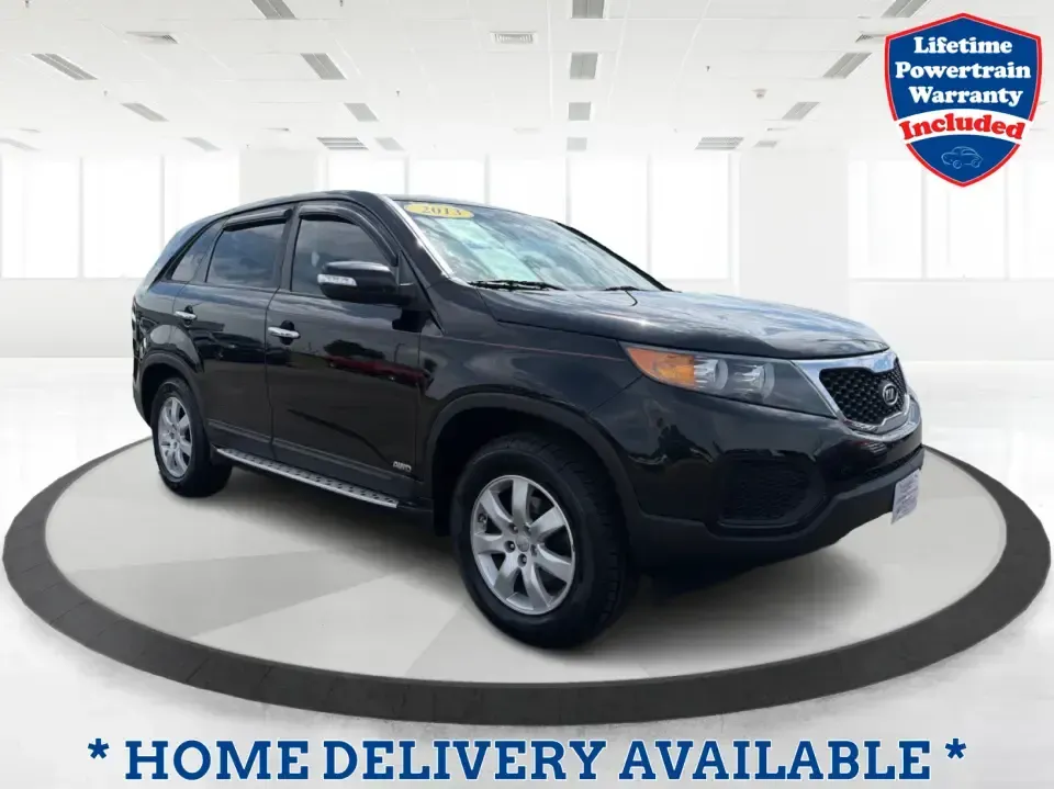 2013 Kia Sorento LX (5XYKTCA63DG) with an 2.4L I-4 gasoline direct injection engine, 6-Speed Automatic transmission, located at 1230 East Main St, Xenia, OH, 45385, (937) 908-9800, 39.688026, -83.910172 - Ready for school drop-offs, long commutes to Dayton, and spontaneous weekend getaways to John Bryan State Park, this 2013 Kia Sorento LX is the kind of SUV that fits real life in Greene County. With confident SUV versatility, a roomy cabin, and practical features for everyday comfort, it's a smart p - Photo#0