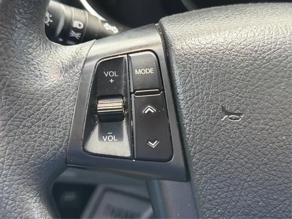 2013 Kia Sorento LX (5XYKTCA63DG) with an 2.4L I-4 gasoline direct injection engine, 6-Speed Automatic transmission, located at 1230 East Main St, Xenia, OH, 45385, (937) 908-9800, 39.688026, -83.910172 - Ready for school drop-offs, long commutes to Dayton, and spontaneous weekend getaways to John Bryan State Park, this 2013 Kia Sorento LX is the kind of SUV that fits real life in Greene County. With confident SUV versatility, a roomy cabin, and practical features for everyday comfort, it's a smart p - Photo#16