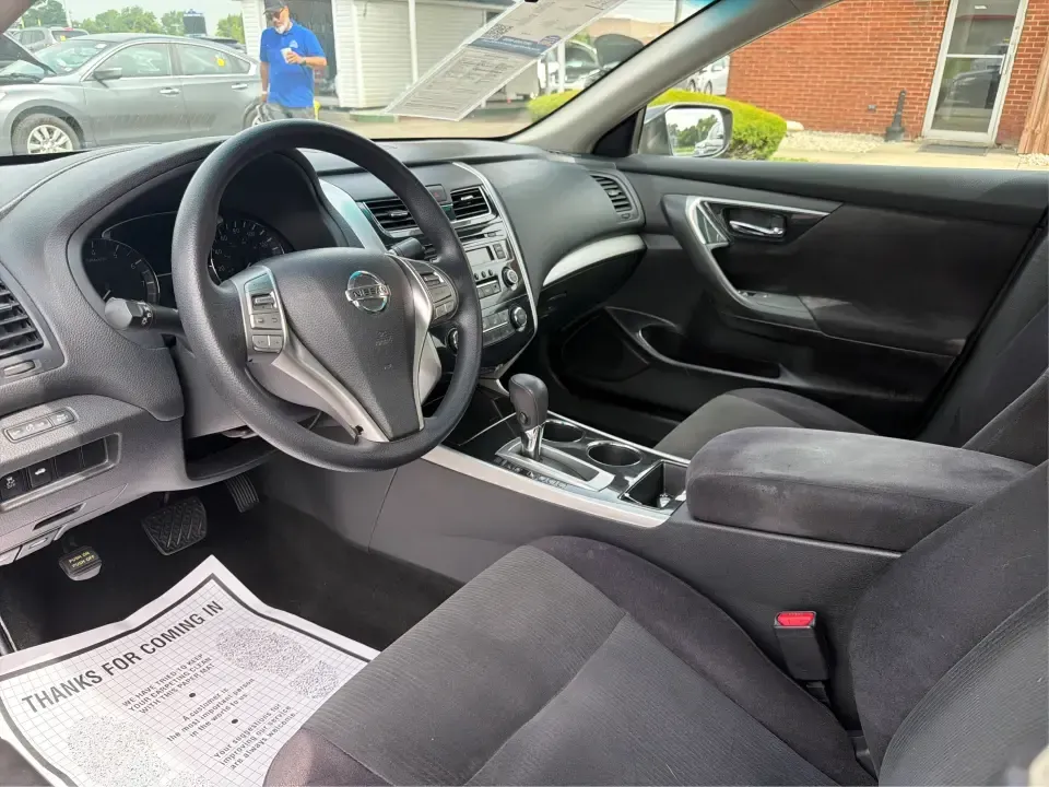 2013 Nissan Altima 2.5 S (1N4AL3AP8DC) with an 2.5L I-4 DOHC engine, located at 1230 East Main St, Xenia, OH, 45385, (937) 908-9800, 39.688026, -83.910172 - Need a dependable commuter that still feels comfortable for weekend getaways to Caesar Creek State Park or a quick dinner run along US-35? This 2013 Nissan Altima 2.5 S sedan fits the real-life rhythm of Xenia drivers-easy to park downtown, smooth for longer stretches toward Dayton, and efficient en - Photo#9