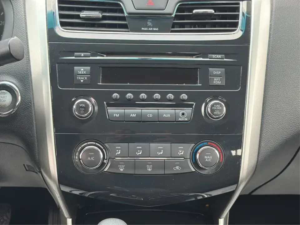 2013 Nissan Altima 2.5 S (1N4AL3AP8DC) with an 2.5L I-4 DOHC engine, located at 1230 East Main St, Xenia, OH, 45385, (937) 908-9800, 39.688026, -83.910172 - Need a dependable commuter that still feels comfortable for weekend getaways to Caesar Creek State Park or a quick dinner run along US-35? This 2013 Nissan Altima 2.5 S sedan fits the real-life rhythm of Xenia drivers-easy to park downtown, smooth for longer stretches toward Dayton, and efficient en - Photo#13