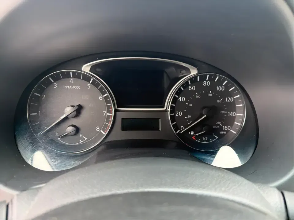 2013 Nissan Altima 2.5 S (1N4AL3AP8DC) with an 2.5L I-4 DOHC engine, located at 1230 East Main St, Xenia, OH, 45385, (937) 908-9800, 39.688026, -83.910172 - Need a dependable commuter that still feels comfortable for weekend getaways to Caesar Creek State Park or a quick dinner run along US-35? This 2013 Nissan Altima 2.5 S sedan fits the real-life rhythm of Xenia drivers-easy to park downtown, smooth for longer stretches toward Dayton, and efficient en - Photo#15