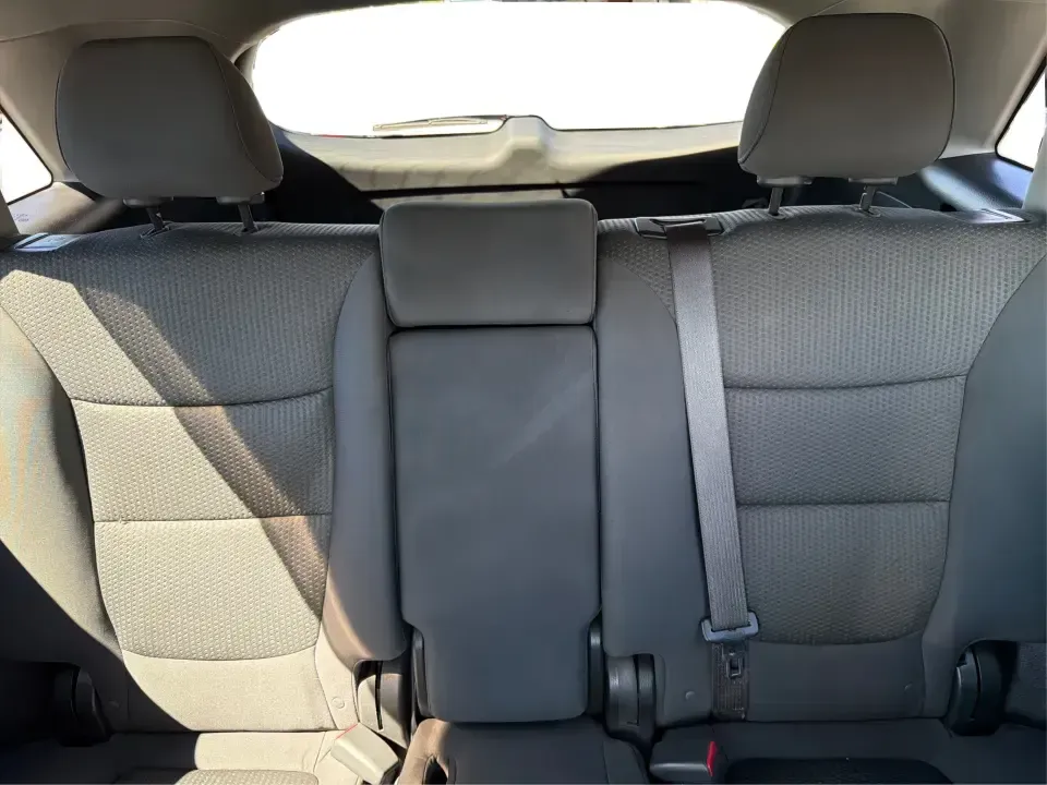 2013 Kia Sorento LX 2WD (5XYKT3A17DG) with an 2.4L L4 DOHC 16V engine, 6-Speed Automatic transmission, located at 401 Woodman Dr, Riverside, OH, 45431, (937) 908-9800, 39.760899, -84.123421 - Pack up the kids, load the groceries, or point the GPS toward a weekend getaway-this 2013 Kia Sorento LX is the kind of practical SUV that fits real life in Riverside, Ohio. With confident road manners for daily commuting and flexible space for road trips, it's a smart choice for growing families, b - Photo#14