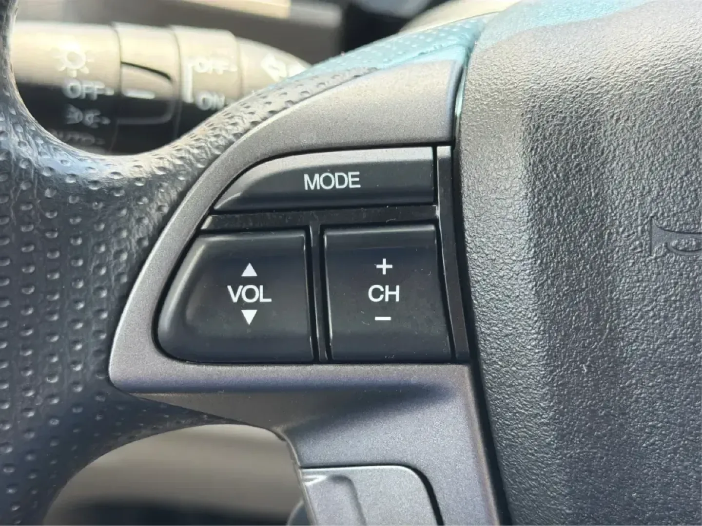 2012 Honda Pilot EX 4WD 5-Spd AT (5FNYF4H46CB) with an 3.5L V6 SOHC 24V engine, 5-Speed Automatic transmission, located at 401 Woodman Dr, Riverside, OH, 45431, (937) 908-9800, 39.760899, -84.123421 - Picture your next Ohio weekend: the kids packed up, coolers in the back, and plenty of room for friends-then cruising from Piqua to Indian Lake or over to Dayton without feeling cramped. This 2012 Honda Pilot EX 4WD is built for real life, whether you're tackling school drop-offs, long commutes on I - Photo#16