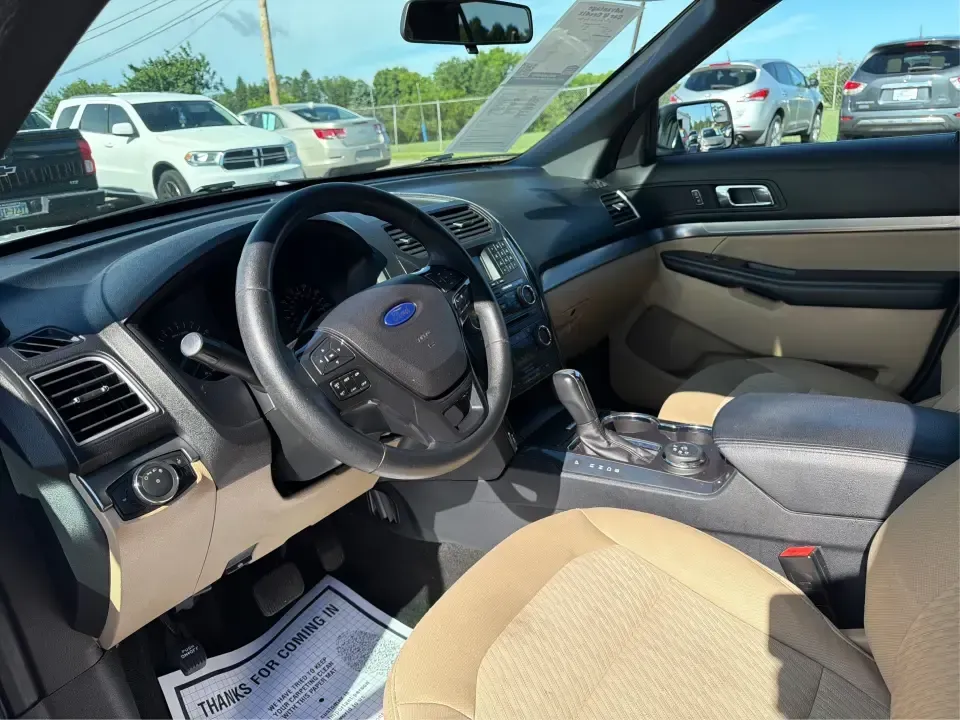 2017 Ford Explorer Base 4WD (1FM5K8B84HG) with an 3.5L V6 DOHC 24V engine, 6A transmission, located at 880 E. National Road, Vandalia, OH, 45377, (937) 908-9800, 39.891918, -84.183594 - Need one SUV that can handle the weekday school run, the I75 commute, and a weekend getaway to the Dayton attractions-all without feeling cramped? This **2017 Ford Explorer Base 4WD** is built for real-life Vandalia driving, with **three rows for 7 passengers**, confident **four-wheel drive**, and t - Photo#9