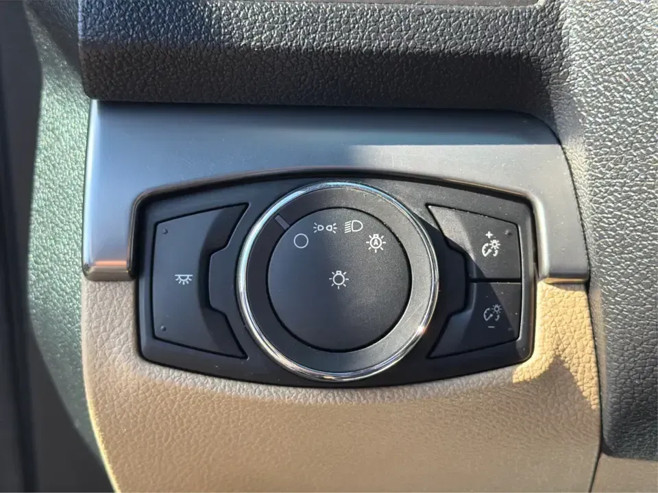 2017 Ford Explorer Base 4WD (1FM5K8B84HG) with an 3.5L V6 DOHC 24V engine, 6A transmission, located at 880 E. National Road, Vandalia, OH, 45377, (937) 908-9800, 39.891918, -84.183594 - Need one SUV that can handle the weekday school run, the I75 commute, and a weekend getaway to the Dayton attractions-all without feeling cramped? This **2017 Ford Explorer Base 4WD** is built for real-life Vandalia driving, with **three rows for 7 passengers**, confident **four-wheel drive**, and t - Photo#16