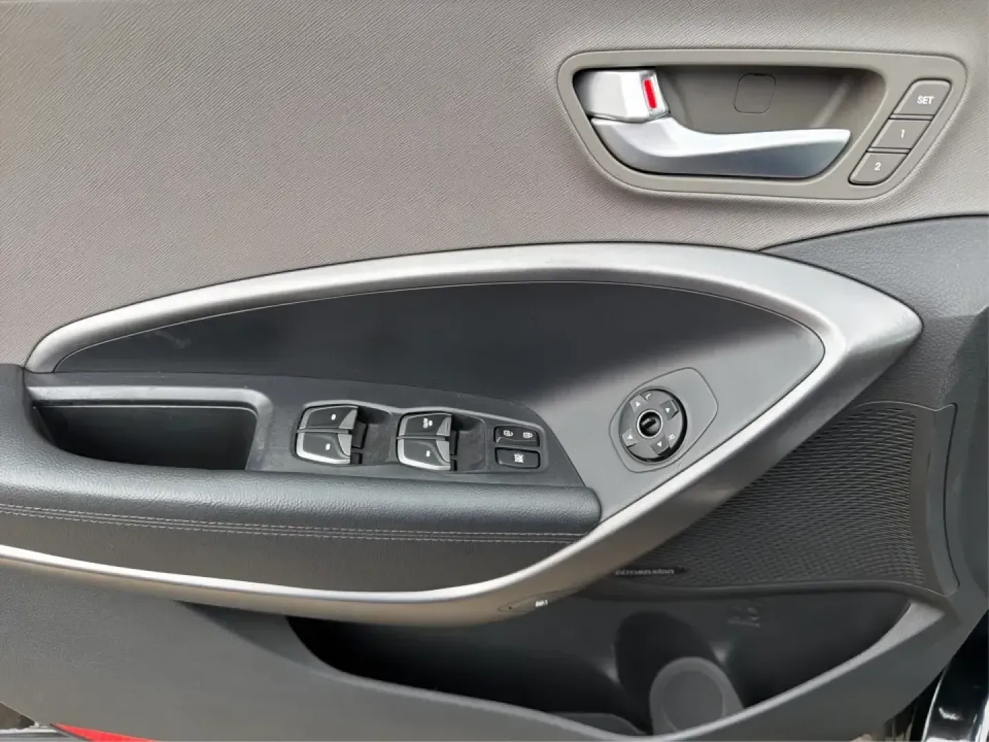 2014 Hyundai Santa Fe Sport 2.4 AWD (5XYZUDLBXEG) with an 2.4L L4 DOHC 16V engine, 6-Speed Automatic transmission, located at 1184 Kauffman Ave, Fairborn, OH, 45324, (937) 908-9800, 39.807072, -84.030914 - If your week looks like school drop-offs, a long commute to Wright-Patterson AFB, and a weekend escape to John Bryan State Park, this SUV fits the rhythm. The 2014 Hyundai Santa Fe Sport 2.4 AWD blends everyday comfort with confident traction, giving Fairborn drivers a practical way to handle Ohio w- Photo#18