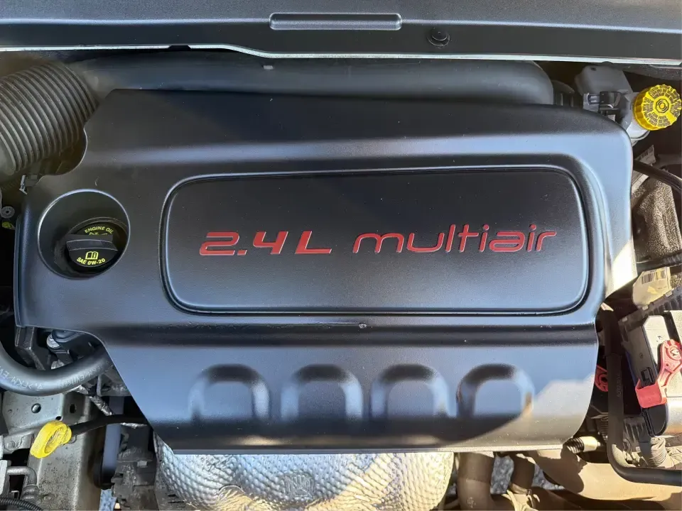 2020 Jeep Renegade Sport 4WD (ZACNJBAB4LP) with an 2.4L L4 DOHC 16V engine, 6M transmission, located at 880 E. National Road, Vandalia, OH, 45377, (937) 908-9800, 39.891918, -84.183594 - Weekend plans shouldn't stop when the forecast turns or the route gets rough-and the 2020 Jeep Renegade Sport 4WD is built for exactly that kind of life. Picture loading up for a quick getaway to Taylorsville MetroPark, cruising up I75 for a Dayton date night, or handling snowy school runs around Va- Photo#11