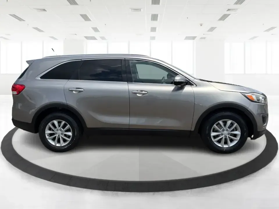 2017 Kia Sorento L 2WD (5XYPG4A34HG) with an 2.4L L4 DOHC 16V engine, 6A transmission, located at 401 Woodman Dr, Riverside, OH, 45431, (937) 908-9800, 39.760899, -84.123421 - Load up the family, point the hood toward your next weekend getaway, and enjoy the kind of SUV flexibility that makes everyday life easier. This 2017 Kia Sorento L 2WD is a smart pick for school drop-offs, grocery runs, and road trips from Riverside to Dayton-offering roomy seating for 5, versatile- Photo#1