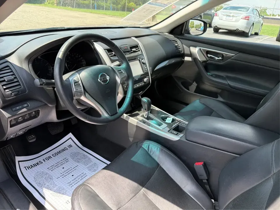 2015 Nissan Altima 2.5 S (1N4AL3AP1FN) with an 2.5L L4 DOHC 16V engine, Continuously Variable Transmission transmission, located at 401 Woodman Dr, Riverside, OH, 45431, (937) 908-9800, 39.760899, -84.123421 - Need a dependable sedan for the daily commute down I-675, quick school drop-offs, and easy weekend runs to The Greene or Downtown Dayton? This 2015 Nissan Altima 2.5 S in Super Black fits that real-life rhythm with excellent fuel economy, comfortable seating for five, and the kind of driver-friendly- Photo#9