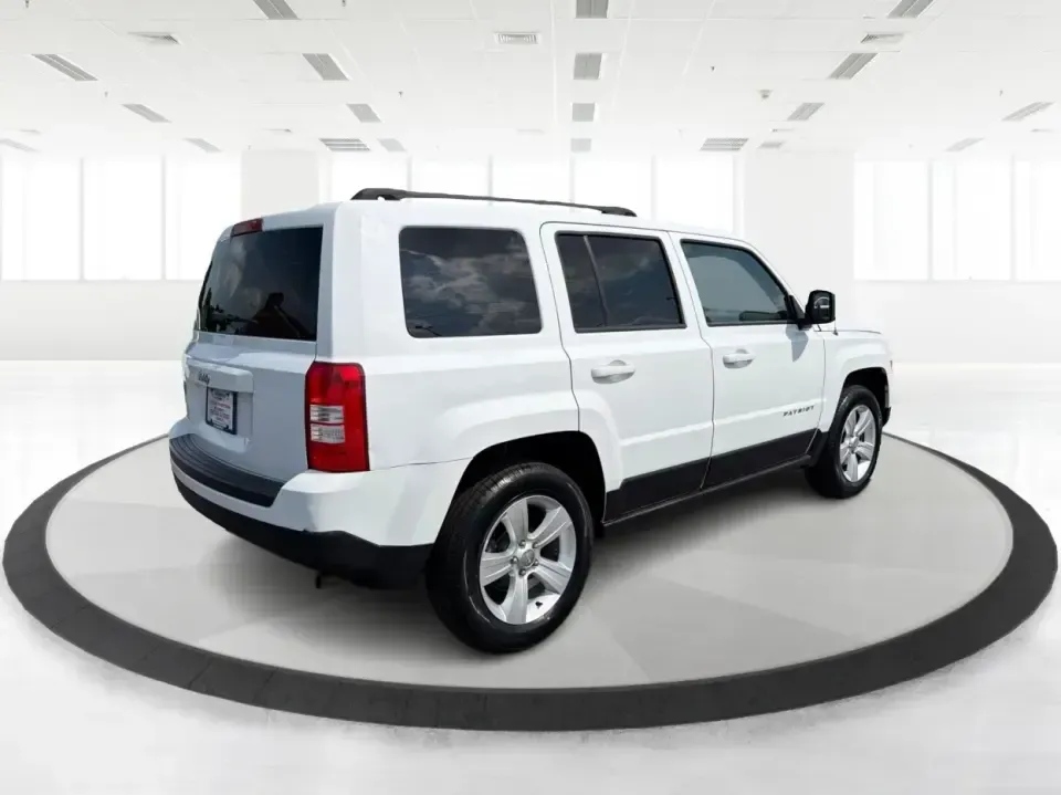 2015 Jeep Patriot Sport 4WD (1C4NJRBB1FD) with an 2.4L L4 DOHC 16V engine, located at 1184 Kauffman Ave, Fairborn, OH, 45324, (937) 908-9800, 39.807072, -84.030914 - Weekend lake days at Huffman Prairie, snowy commutes to Wright-Patterson AFB, or a packed-backseat run to The Greene-this 2015 Jeep Patriot Sport 4WD is built for Fairborn life when you want SUV versatility without giving up everyday practicality. With confident four-wheel drive and a manageable siz- Photo#2