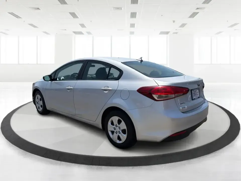 2018 Kia Forte LX (3KPFK4A73JE) with an 2.0L L4 DOHC 16V engine, 6M transmission, located at 401 Woodman Dr, Riverside, OH, 45431, (937) 908-9800, 39.760899, -84.123421 - Need a dependable commuter that can handle the daily grind from Riverside to Wright-Patterson AFB, downtown Dayton, or a quick hop up I-675-without sacrificing comfort for your weekend plans? This 2018 Kia Forte LX 6M is a smart, budget-friendly sedan built for real life: efficient errands around Wo- Photo#4