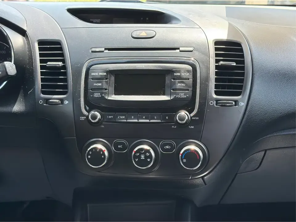 2018 Kia Forte LX (3KPFK4A73JE) with an 2.0L L4 DOHC 16V engine, 6M transmission, located at 401 Woodman Dr, Riverside, OH, 45431, (937) 908-9800, 39.760899, -84.123421 - Need a dependable commuter that can handle the daily grind from Riverside to Wright-Patterson AFB, downtown Dayton, or a quick hop up I-675-without sacrificing comfort for your weekend plans? This 2018 Kia Forte LX 6M is a smart, budget-friendly sedan built for real life: efficient errands around Wo- Photo#13