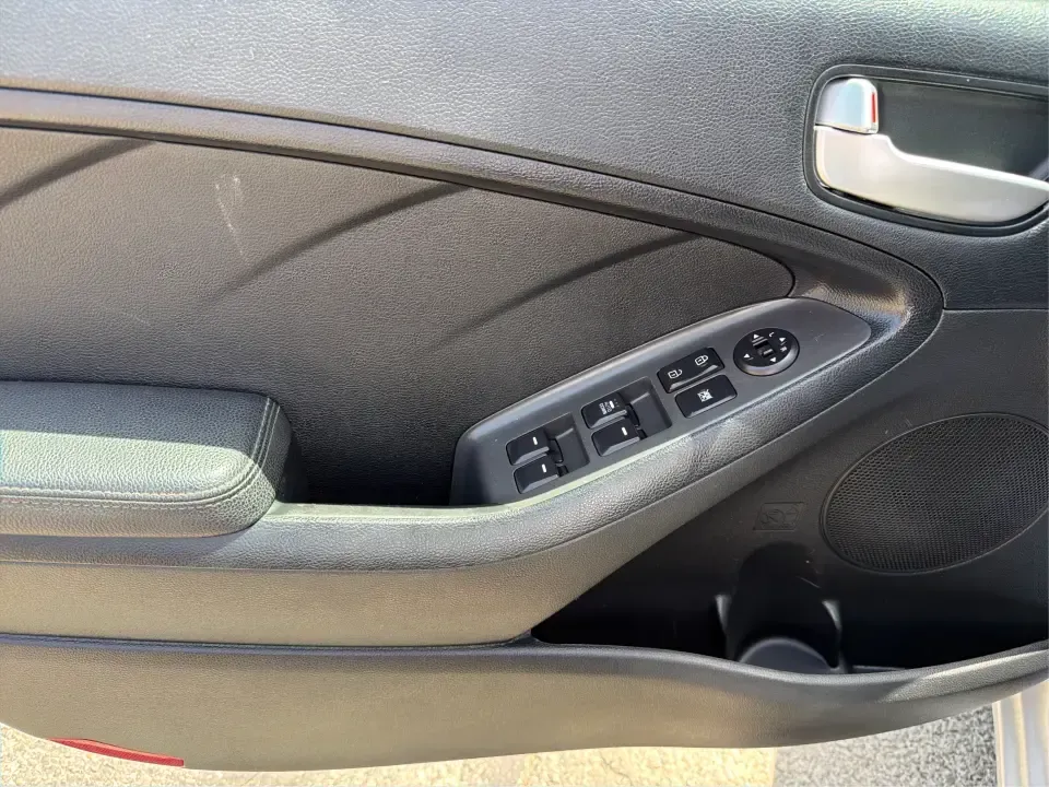 2018 Kia Forte LX (3KPFK4A73JE) with an 2.0L L4 DOHC 16V engine, 6M transmission, located at 401 Woodman Dr, Riverside, OH, 45431, (937) 908-9800, 39.760899, -84.123421 - Need a dependable commuter that can handle the daily grind from Riverside to Wright-Patterson AFB, downtown Dayton, or a quick hop up I-675-without sacrificing comfort for your weekend plans? This 2018 Kia Forte LX 6M is a smart, budget-friendly sedan built for real life: efficient errands around Wo- Photo#17