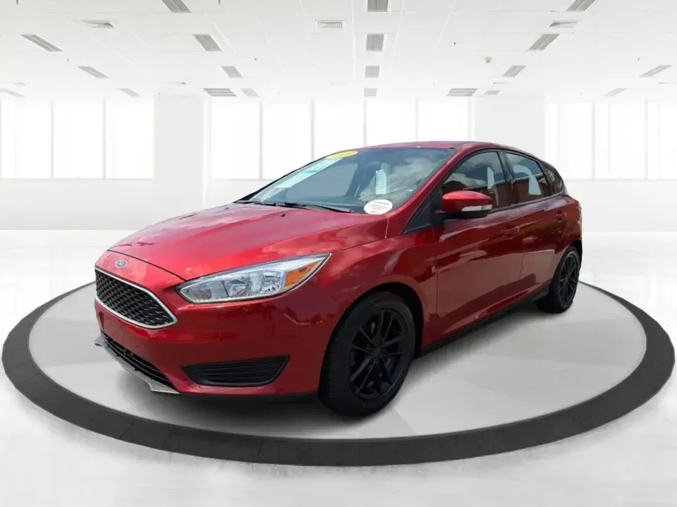 2018 Ford Focus SE (1FADP3K27JL) with an 2L I-4 gasoline direct injection engine, Automatic transmission, located at 401 Woodman Dr, Riverside, OH, 45431, (937) 908-9800, 39.760899, -84.123421 - Need a smart, efficient ride for the daily commute, campus runs, or quick weekend getaways around the Miami Valley? This 2018 Ford Focus SE in eye-catching Hot Pepper Red Metallic Tinted Clearcoat is a practical hatchback-style choice that fits real life-easy to park in busy lots, comfortable for fi- Photo#8