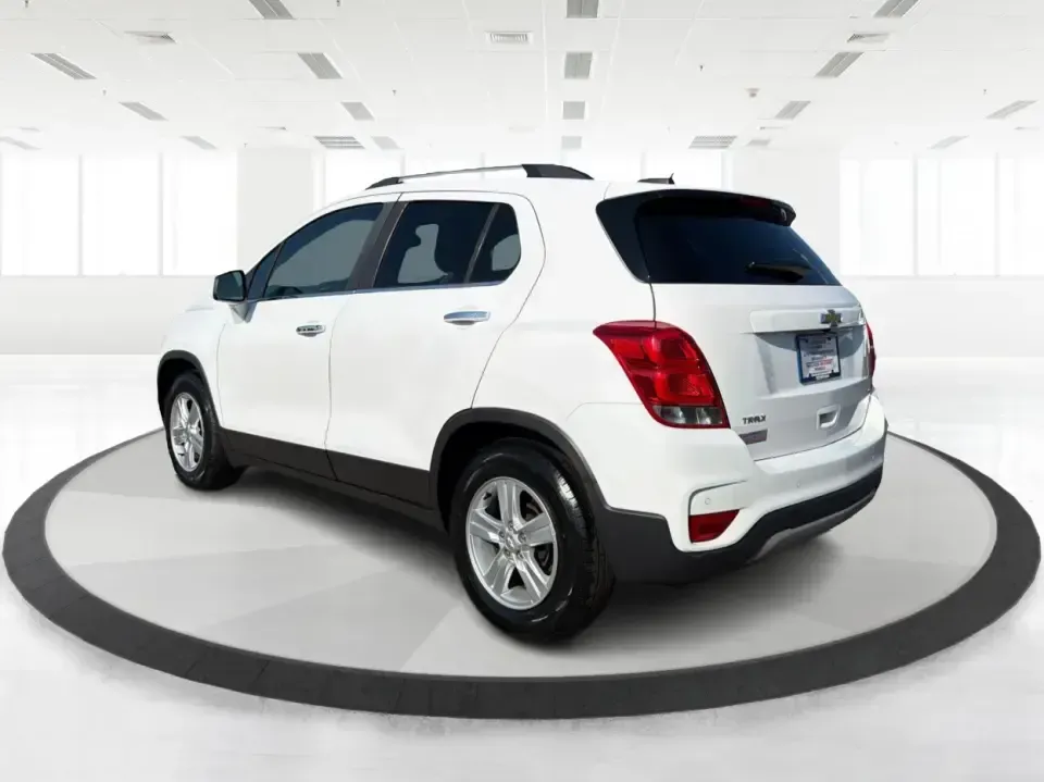 2018 Chevrolet Trax LT FWD (3GNCJLSBXJL) with an 1.4L L4 DOHC 16V engine, 6-Speed Automatic transmission, located at 880 E. National Road, Vandalia, OH, 45377, (937) 908-9800, 39.891918, -84.183594 - Need a small SUV that fits real life in Vandalia-weekday commutes down I75, school drop-offs, and quick weekend escapes to the Dayton area-without feeling bulky or hard to park? This 2018 Chevrolet Trax LT FWD is a smart, city-friendly crossover that's easy to live with, fuel-friendly for daily driv- Photo#4