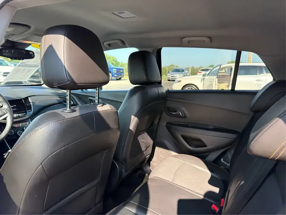 2018 Chevrolet Trax LT FWD (3GNCJLSBXJL) with an 1.4L L4 DOHC 16V engine, 6-Speed Automatic transmission, located at 880 E. National Road, Vandalia, OH, 45377, (937) 908-9800, 39.891918, -84.183594 - Need a small SUV that fits real life in Vandalia-weekday commutes down I75, school drop-offs, and quick weekend escapes to the Dayton area-without feeling bulky or hard to park? This 2018 Chevrolet Trax LT FWD is a smart, city-friendly crossover that's easy to live with, fuel-friendly for daily driv- Photo#10