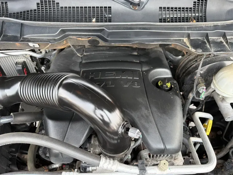 2015 Ram 1500 Laramie Crew Cab SWB 4WD (1C6RR7NT8FS) with an 5.7L V8 OHV 16V engine, 6-Speed Automatic transmission, located at 880 E. National Road, Vandalia, OH, 45377, (937) 908-9800, 39.891918, -84.183594 - Ready for a truck that can handle weekday work, weekend lake runs, and winter weather on the way up I75? This 2015 Ram 1500 Laramie Crew Cab SWB 4WD brings V8 strength, upscale comfort, and four-door practicality-ideal for commuters heading toward Dayton, families with busy schedules, and outdoor en- Photo#11