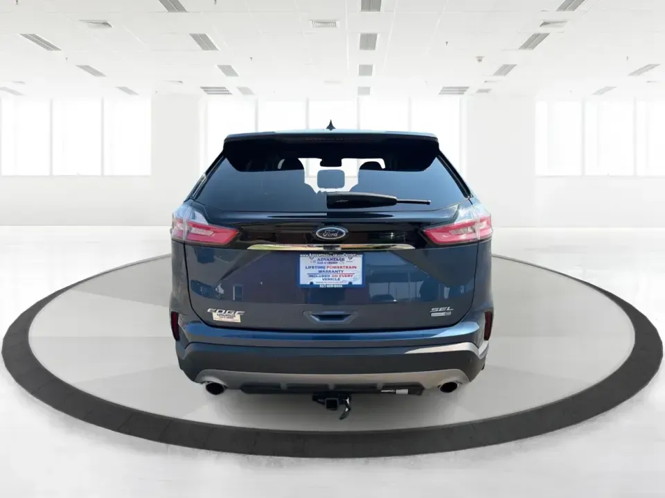 2019 Ford Edge SEL AWD (2FMPK4J95KB) with an 2.0L L4 DOHC 16V engine, 6-Speed Automatic transmission, located at 4508 South Dixie Dr, Moraine, OH, 45439, (937) 908-9800, 39.689976, -84.218452 - Need an SUV that can handle Ohio weather, keep up with a busy week, and still feel comfortable on a weekend getaway? This **2019 Ford Edge SEL AWD** is built for real life in and around **Moraine, OH**-from school drop-offs and grocery runs to road trips up I-75 or a day out at **Carillon Historical- Photo#3