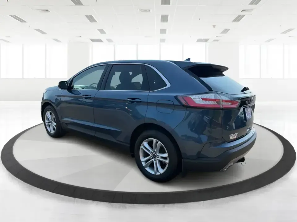 2019 Ford Edge SEL AWD (2FMPK4J95KB) with an 2.0L L4 DOHC 16V engine, 6-Speed Automatic transmission, located at 4508 South Dixie Dr, Moraine, OH, 45439, (937) 908-9800, 39.689976, -84.218452 - Need an SUV that can handle Ohio weather, keep up with a busy week, and still feel comfortable on a weekend getaway? This **2019 Ford Edge SEL AWD** is built for real life in and around **Moraine, OH**-from school drop-offs and grocery runs to road trips up I-75 or a day out at **Carillon Historical- Photo#4
