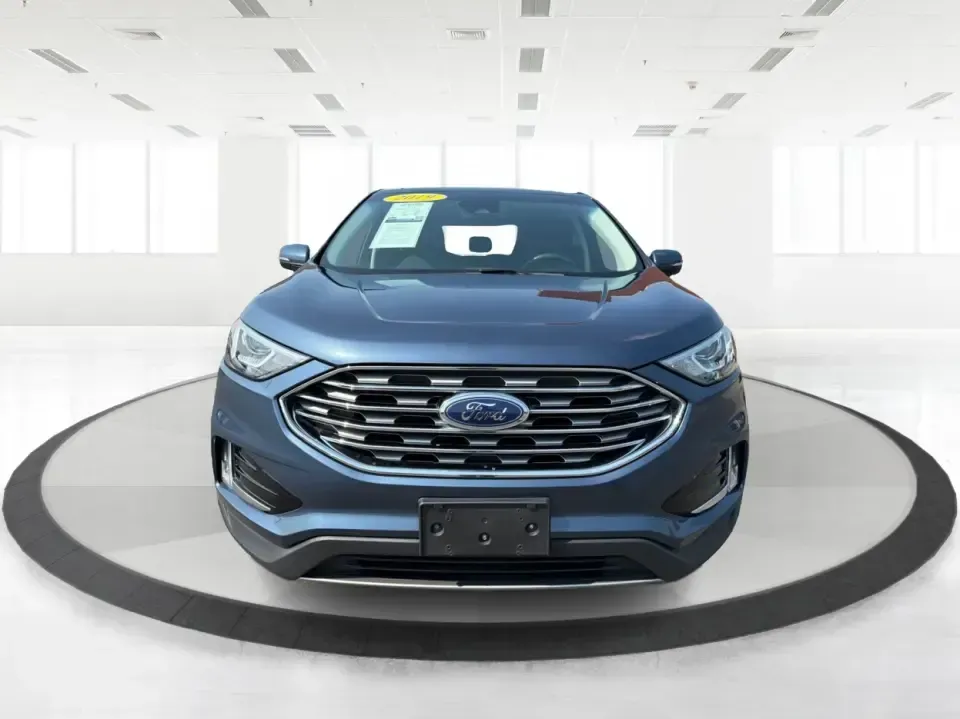 2019 Ford Edge SEL AWD (2FMPK4J95KB) with an 2.0L L4 DOHC 16V engine, 6-Speed Automatic transmission, located at 4508 South Dixie Dr, Moraine, OH, 45439, (937) 908-9800, 39.689976, -84.218452 - Need an SUV that can handle Ohio weather, keep up with a busy week, and still feel comfortable on a weekend getaway? This **2019 Ford Edge SEL AWD** is built for real life in and around **Moraine, OH**-from school drop-offs and grocery runs to road trips up I-75 or a day out at **Carillon Historical- Photo#7