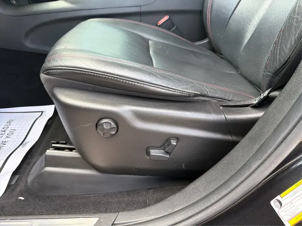 2013 Dodge Durango R/T AWD (1C4SDJCT3DC) with an 5.7L V8 OHV 16V engine, 5-Speed Automatic transmission, located at 1230 East Main St, Xenia, OH, 45385, (937) 908-9800, 39.688026, -83.910172 - Load up the crew, cue the playlist, and point the hood toward the next weekend getaway-this 2013 Dodge Durango R/T AWD is built for families and adventure-seekers who want V8 muscle, three-row space, and all-weather confidence for life in and around Xenia. Whether you're shuttling kids to practice,- Photo#18