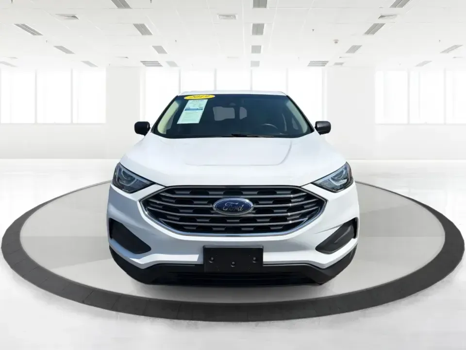 2019 Ford Edge SE FWD (2FMPK3G9XKB) with an 2.0L L4 DOHC 16V engine, 6-Speed Automatic transmission, located at 880 E. National Road, Vandalia, OH, 45377, (937) 908-9800, 39.891918, -84.183594 - Need a practical SUV that fits real life in the Miami Valley-school drop-offs, I75 commutes, and weekend runs to the Dayton Art Institute or the National Museum of the U.S. Air Force? This 2019 Ford Edge SE FWD is built for everyday comfort with the space and tech that make family errands and road t- Photo#7