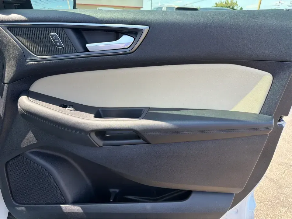 2019 Ford Edge SE FWD (2FMPK3G9XKB) with an 2.0L L4 DOHC 16V engine, 6-Speed Automatic transmission, located at 880 E. National Road, Vandalia, OH, 45377, (937) 908-9800, 39.891918, -84.183594 - Need a practical SUV that fits real life in the Miami Valley-school drop-offs, I75 commutes, and weekend runs to the Dayton Art Institute or the National Museum of the U.S. Air Force? This 2019 Ford Edge SE FWD is built for everyday comfort with the space and tech that make family errands and road t- Photo#20