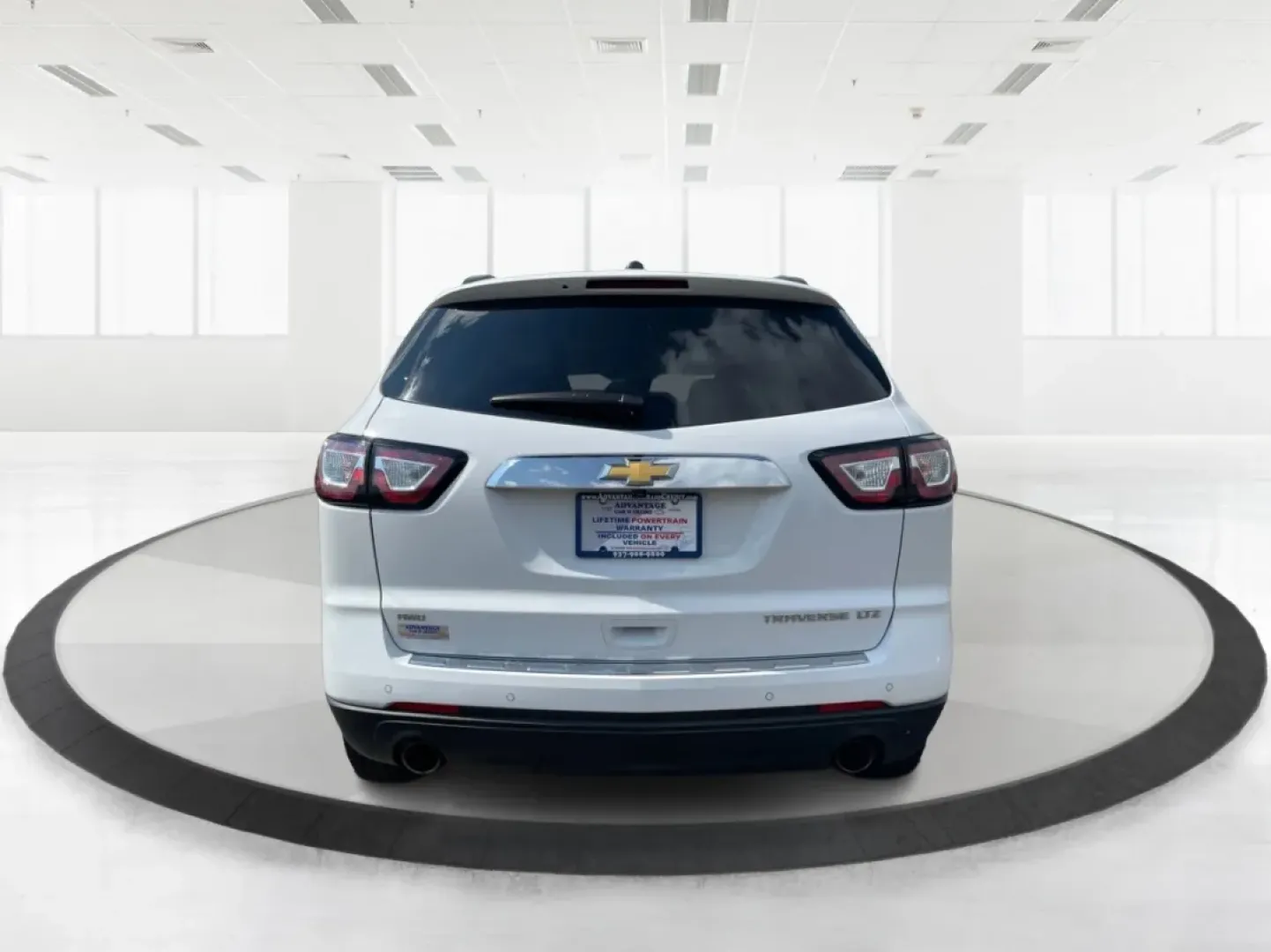 2016 Chevrolet Traverse LTZ (1GNKVJKD6GJ) with an 3.6L V-6 gasoline direct injection engine, located at 1184 Kauffman Ave, Fairborn, OH, 45324, (937) 908-9800, 39.807072, -84.030914 - **Explore Family Adventures with the 2016 Chevrolet Traverse LTZ at Advantage Car and Credit!**<br /> <br /> Are you ready to elevate your family adventures? The 2016 Chevrolet Traverse LTZ is designed for those who lead active lifestyles, whether you're planning a weekend getaway to nearby Yellow S - Photo#3