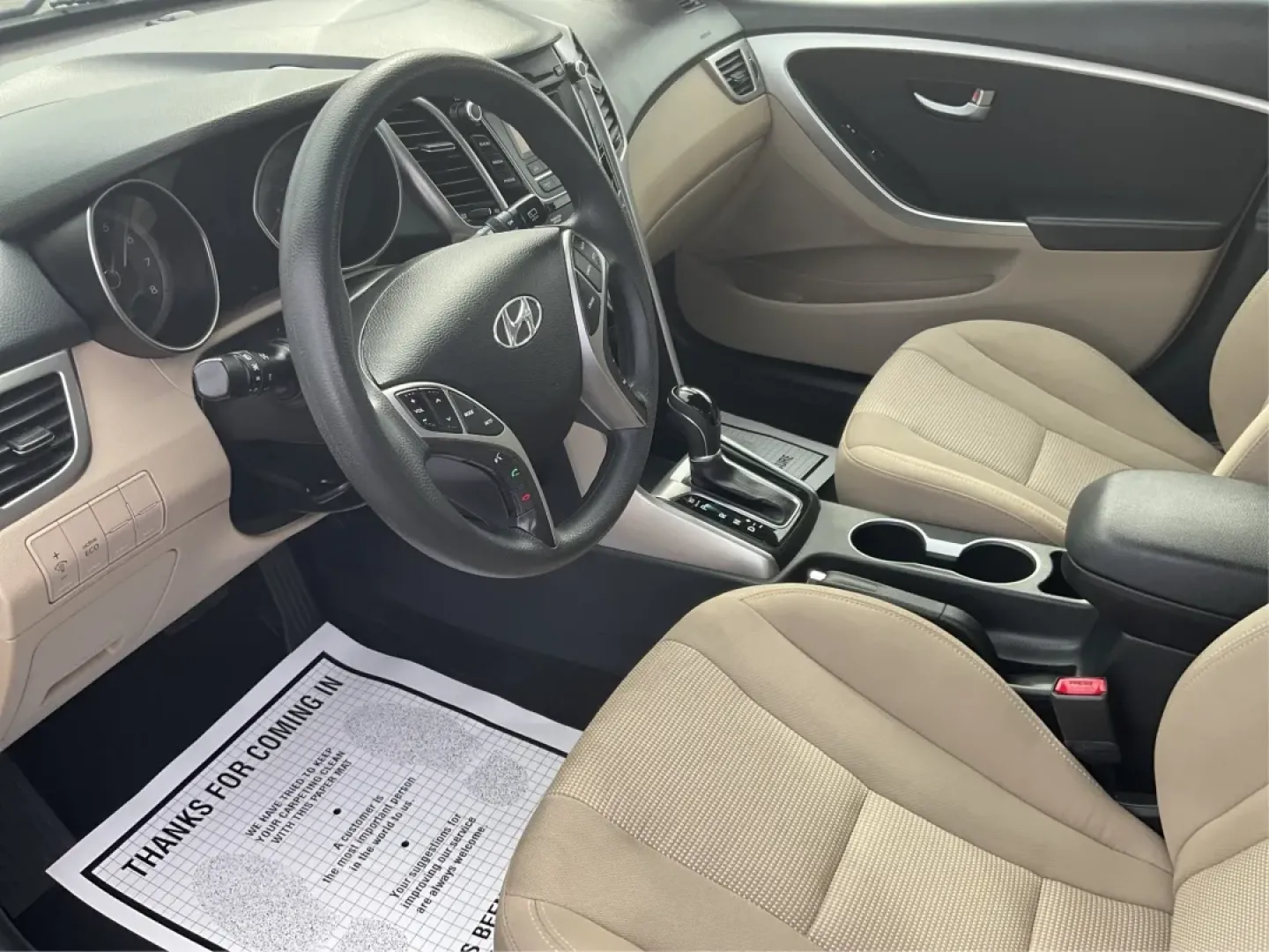 2014 Hyundai Elantra GT GT (KMHD35LH4EU) with an Other engine, located at 4508 South Dixie Dr, Moraine, OH, 45439, (937) 908-9800, 39.689976, -84.218452 - **Discover Your Next Adventure with the 2014 Hyundai Elantra GT at Advantage Car and Credit!**<br /> <br /> Are you searching for a reliable vehicle that fits seamlessly into both your daily routine and your weekend getaways? Look no further than the 2014 Hyundai Elantra GT, available at Advantage C - Photo#9