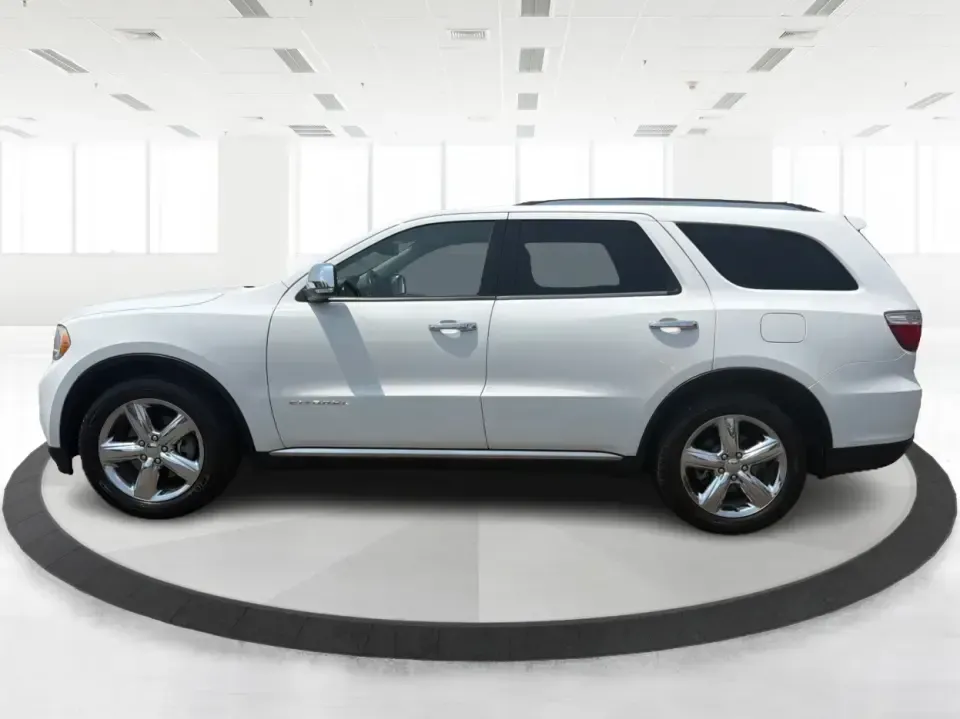 2013 Dodge Durango Citadel (1C4RDJEG0DC) with an 3.6L V6 DOHC 24V engine, 5-Speed Automatic transmission, located at 1184 Kauffman Ave, Fairborn, OH, 45324, (937) 908-9800, 39.807072, -84.030914 - Need one SUV that can handle the weekday school run, a long I675 commute, and a loaded-up weekend to John Bryan State Park? This 2013 Dodge Durango Citadel AWD brings three-row practicality and upscale comfort together in a way that fits real life in Fairborn-whether you're shuttling kids to practic- Photo#5