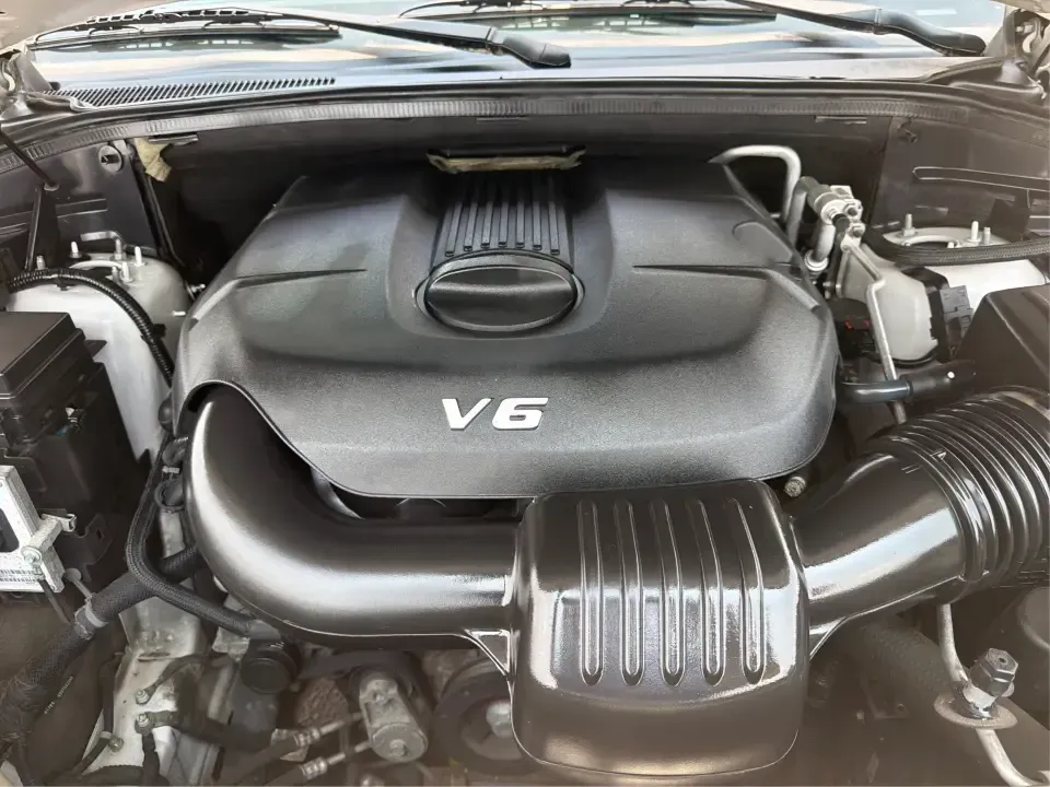2013 Dodge Durango Citadel (1C4RDJEG0DC) with an 3.6L V6 DOHC 24V engine, 5-Speed Automatic transmission, located at 1184 Kauffman Ave, Fairborn, OH, 45324, (937) 908-9800, 39.807072, -84.030914 - Need one SUV that can handle the weekday school run, a long I675 commute, and a loaded-up weekend to John Bryan State Park? This 2013 Dodge Durango Citadel AWD brings three-row practicality and upscale comfort together in a way that fits real life in Fairborn-whether you're shuttling kids to practic- Photo#11