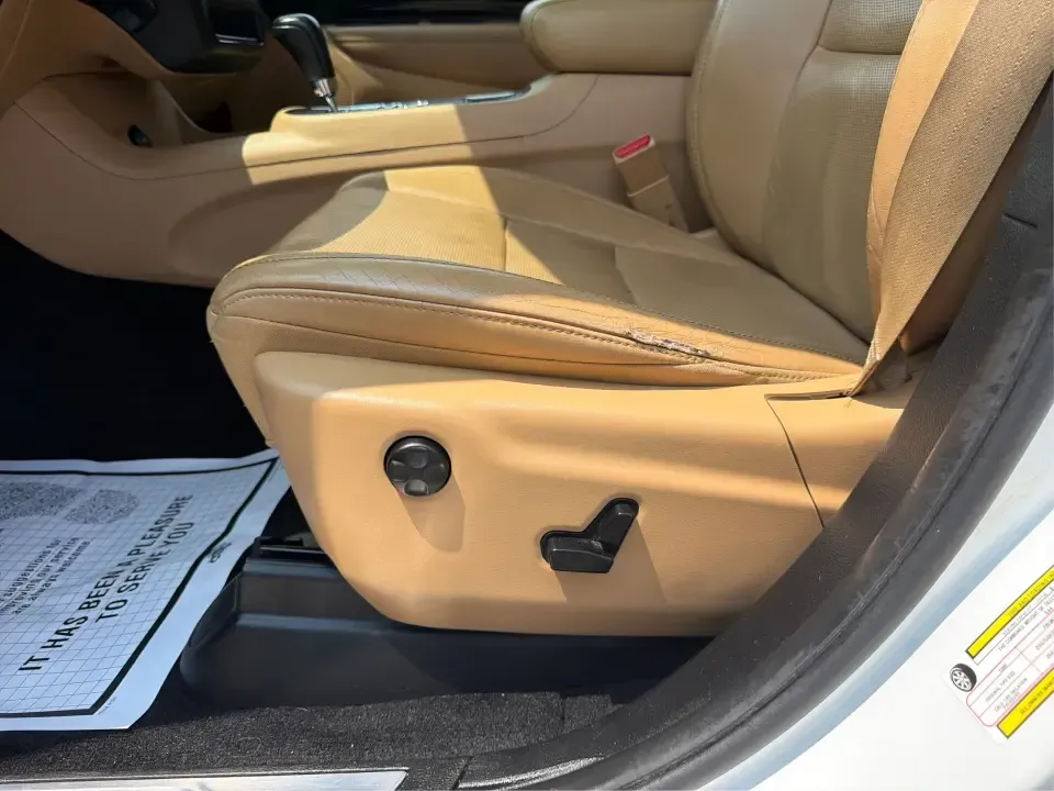 2013 Dodge Durango Citadel (1C4RDJEG0DC) with an 3.6L V6 DOHC 24V engine, 5-Speed Automatic transmission, located at 1184 Kauffman Ave, Fairborn, OH, 45324, (937) 908-9800, 39.807072, -84.030914 - Need one SUV that can handle the weekday school run, a long I675 commute, and a loaded-up weekend to John Bryan State Park? This 2013 Dodge Durango Citadel AWD brings three-row practicality and upscale comfort together in a way that fits real life in Fairborn-whether you're shuttling kids to practic- Photo#18
