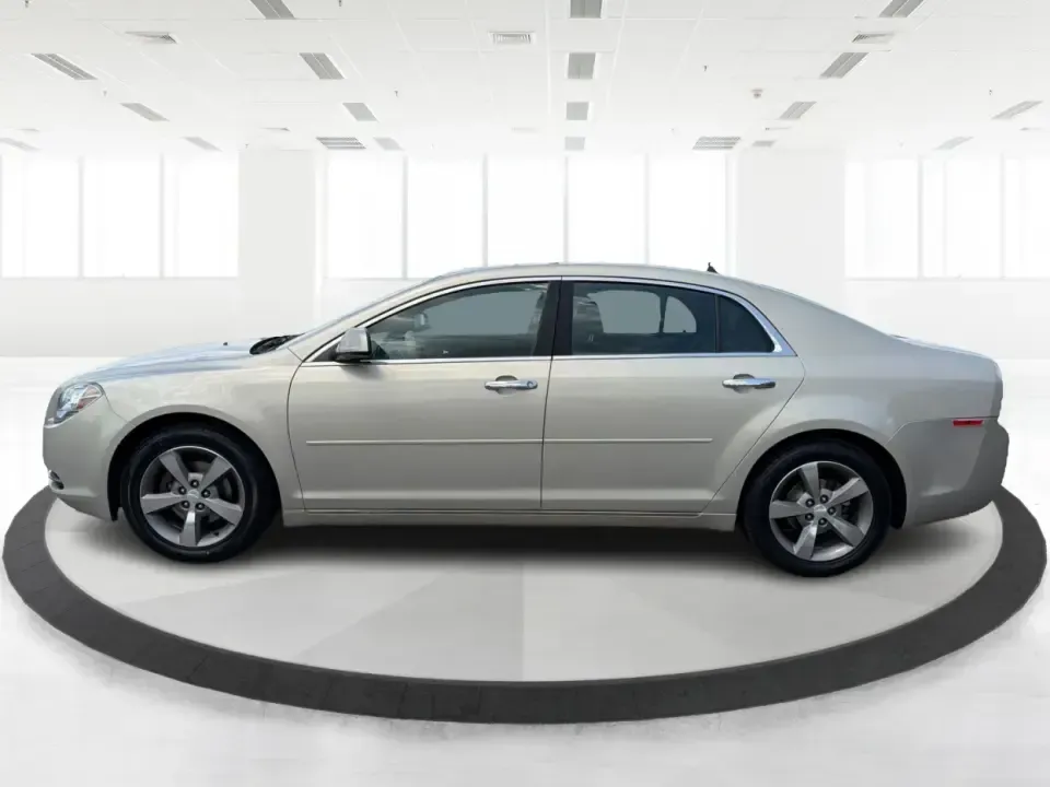 2012 Chevrolet Malibu 1LT (1G1ZC5E08CF) with an 2.4L L4 DOHC 16V engine, 6-Speed Automatic transmission, located at 4508 South Dixie Dr, Moraine, OH, 45439, (937) 908-9800, 39.689976, -84.218452 - Need a dependable sedan for the daily commute from Moraine to downtown Dayton, quick school drop-offs, or weekend runs to The Greene and Carillon Historical Park? This 2012 Chevrolet Malibu 1LT is the kind of comfortable, budget-friendly ride that fits real life-easy to park, smooth on I-75, and roo- Photo#5
