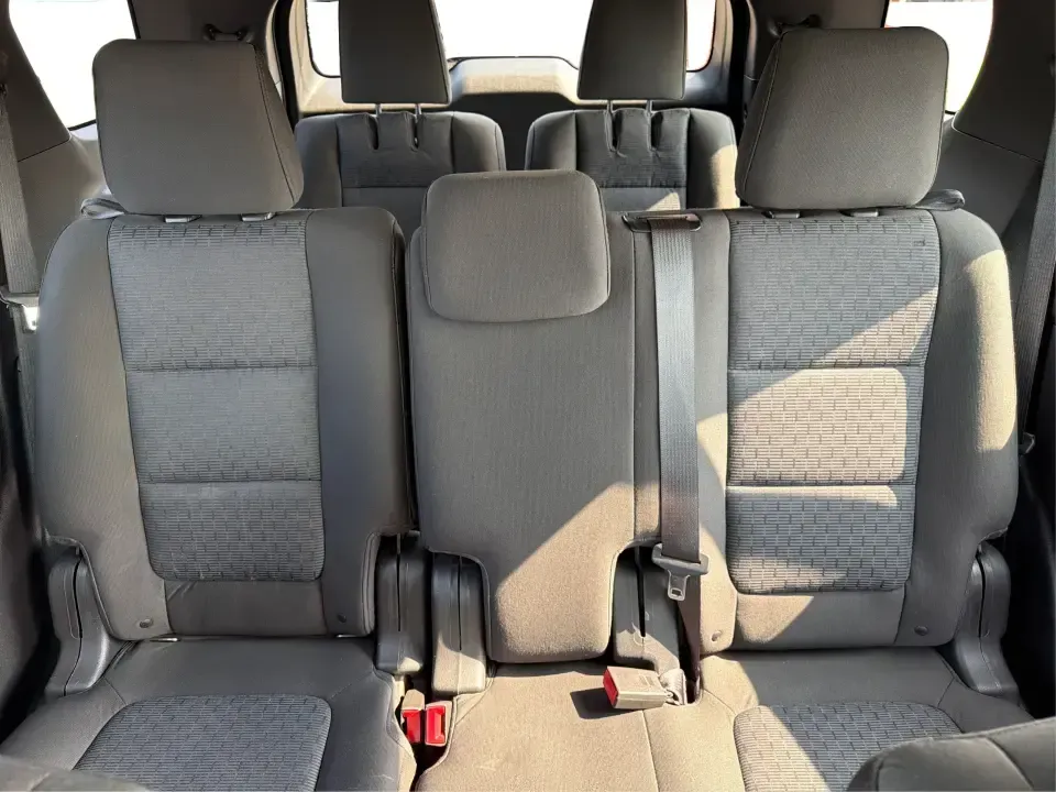2013 Ford Explorer XLT 4WD (1FM5K8D85DG) with an 3.5L V6 DOHC 24V engine, 6-Speed Automatic transmission, located at 4508 South Dixie Dr, Moraine, OH, 45439, (937) 908-9800, 39.689976, -84.218452 - Need one SUV that can handle school drop-offs, I-75 commutes, and weekend trips to Caesar Creek or a Dayton Dragons game without feeling cramped? This **2013 Ford Explorer XLT 4WD** is built for real life in Southwest Ohio-room for the family, capability for changing weather, and comfort for the lon- Photo#13