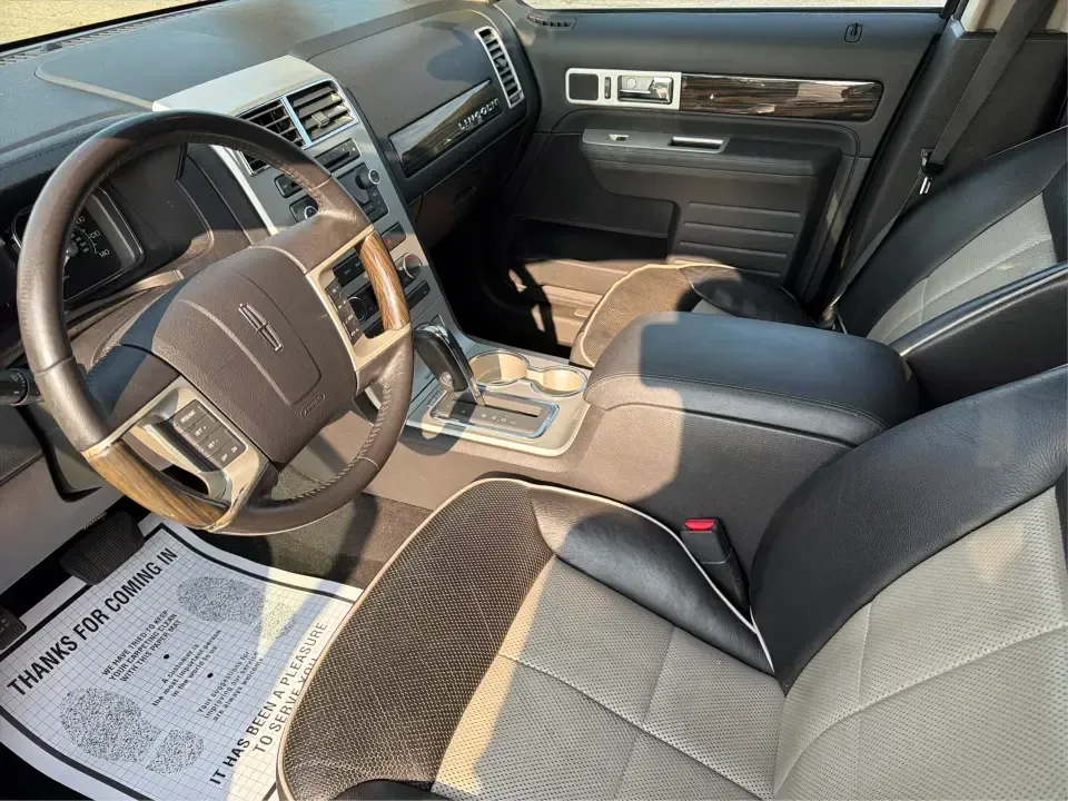 2008 Lincoln MKX Base (2LMDU88C78B) with an 3.5L V6 DOHC 24V engine, 6-Speed Automatic Overdrive transmission, located at 401 Woodman Dr, Riverside, OH, 45431, (937) 908-9800, 39.760899, -84.123421 - Need a comfortable, confident SUV for Ohio's four-season driving-something that can handle rainy commutes, snowy mornings, and weekend getaways without feeling like a bare-bones budget ride? This 2008 Lincoln MKX AWD delivers a premium, road-trip-ready experience with upscale comfort for five, a smo- Photo#9