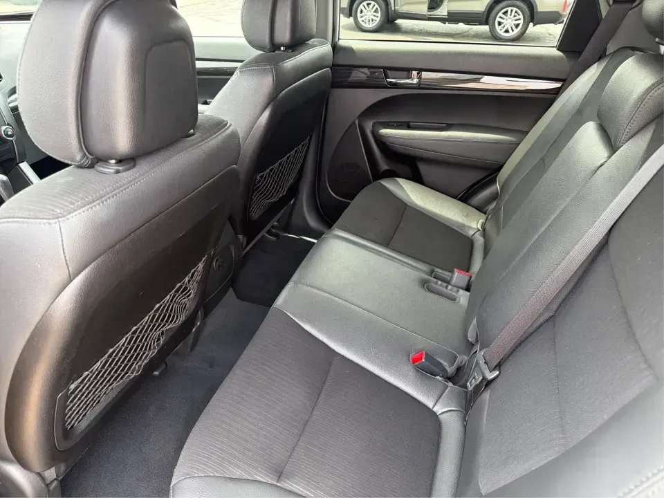 2012 Kia Sorento EX 4WD (5XYKUCA68CG) with an 2.4L L4 DOHC 16V engine, 6-Speed Automatic transmission, located at 1099 N County Rd 25A, Troy, OH, 45373, (937) 908-9800, 40.057079, -84.212883 - Weekend escapes to Caesar Creek, snowy school-drop mornings, and everyday errands up and down I75 feel a lot easier when you've got a comfortable SUV with real all-weather capability. This 2012 Kia Sorento EX 4WD is a smart pick for Troy drivers who want a practical, family-friendly ride that's equa- Photo#10